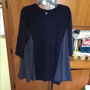 Paisley Grace sweater Sz L